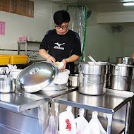 魚市爌肉飯