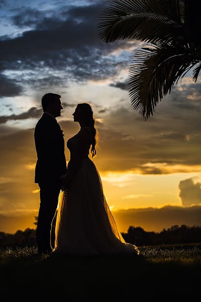 Fotografo di matrimoni Juan Esteban Londoño Acevedo (juanes487). Foto del 18 maggio 2022