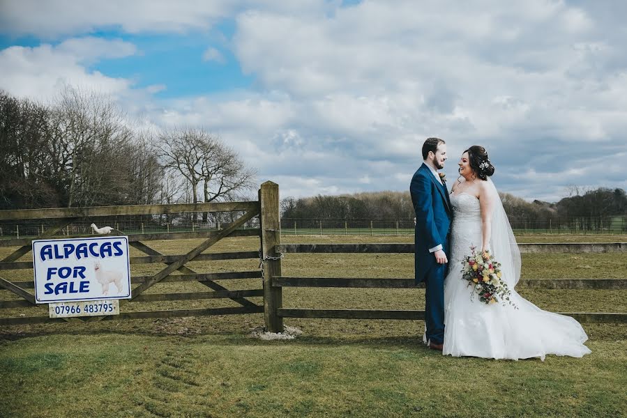 Fotografo di matrimoni Rebecca Parsons (rebeccaparsonsph). Foto del 2 luglio 2019