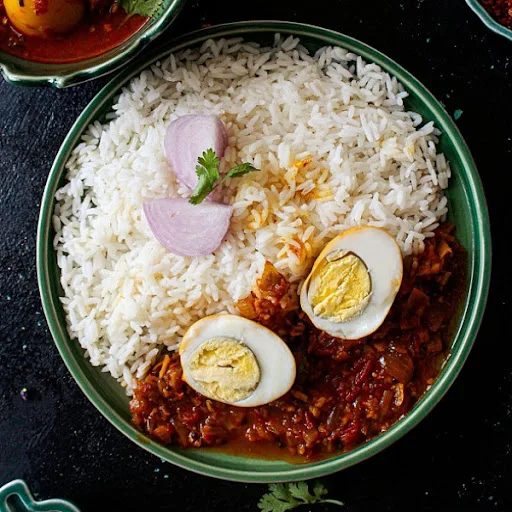 Dhaba Egg Curry (2 Eggs 500 Mls.) With Rice