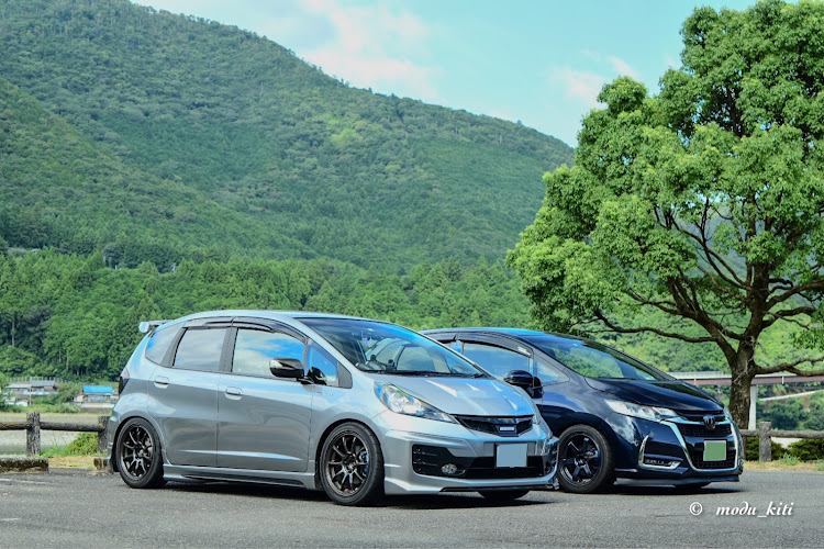 フィットのローガン・山と愛車・社畜は貧乏暇無し・仲良しですが何か？・ご近所レーシングに関するカスタム事例の投稿画像3枚目