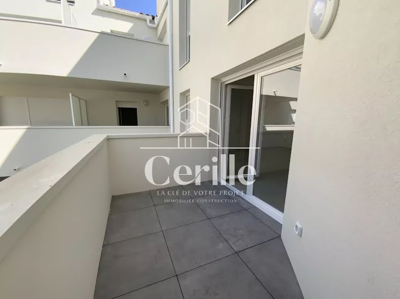 Location  duplex 3 pièces 68.26 m² à Martigues (13500), 1 085 €