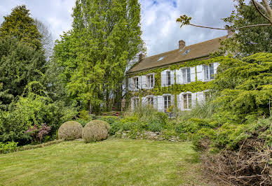 Maison avec piscine et terrasse 2