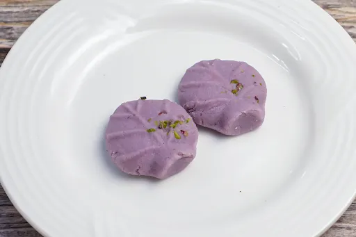 Blackcurrant Sandesh [2 Pieces]