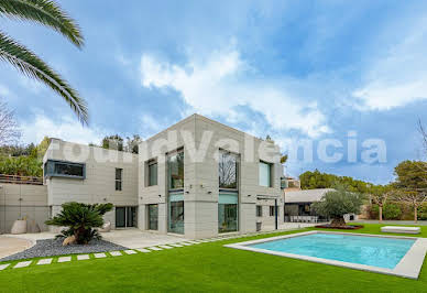 Villa 1