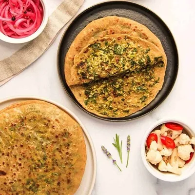 Paneer Palak Paratha ( Desi Ghee) Big Size