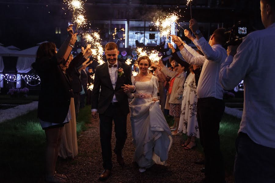 Wedding photographer Sasha Dzyubchuk (sashadk). Photo of 17 August 2016