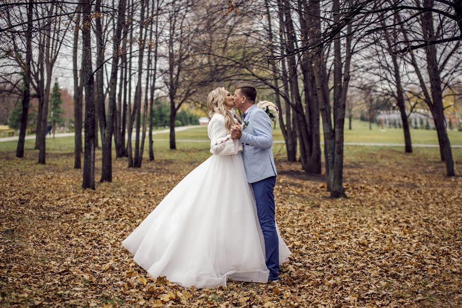 Wedding photographer Oleg Novikov (novikov1974). Photo of 13 December 2019