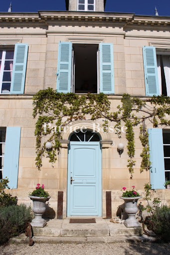 House with garden 4