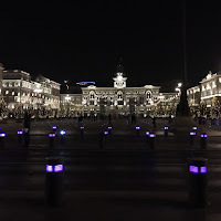 Trieste by night di 