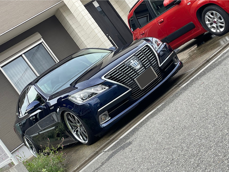 クラウンロイヤルの和歌山・乗らずして洗車・ピックアップに選ばれたい・昼から洗車・無断洗車🤣に関するカスタム事例の投稿画像1枚目