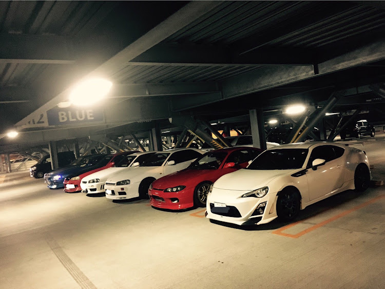 86のホリデースタイル・スカイライン・シルビア・トヨタ86・プチオフ会に関するカスタム事例の投稿画像1枚目