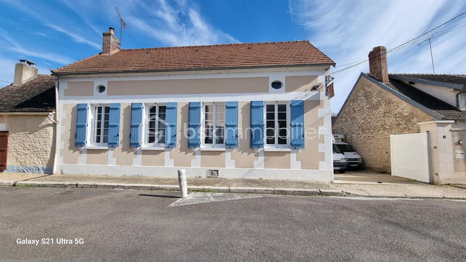 Vente maison 6 pièces 180 m² à Bassou (89400), 420 000 €