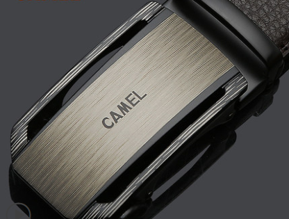 Camel heren leren riem met automatische gesp, rundleren riem, casual heren broekriem, combineert stijl en gebruiksgemak.