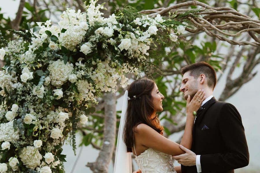 Wedding photographer Natasha Gillett (natashagillett). Photo of 13 April 2023