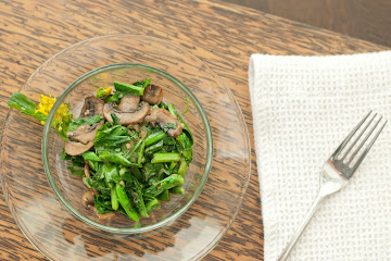 Chinese Broccoli with Mushrooms - Gau Lon