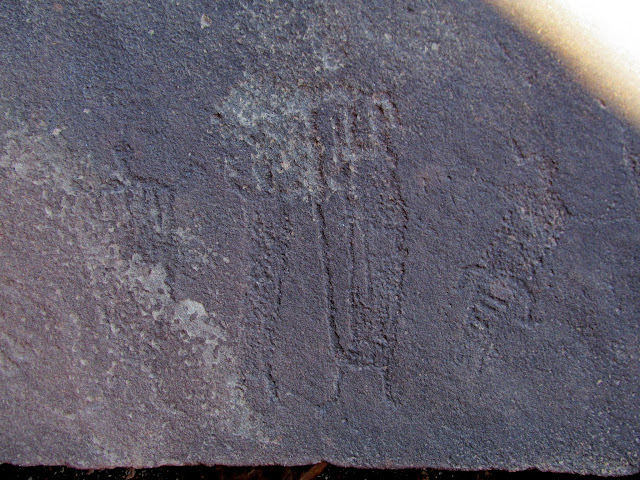 Possible Barrier Canyon style petroglyphs