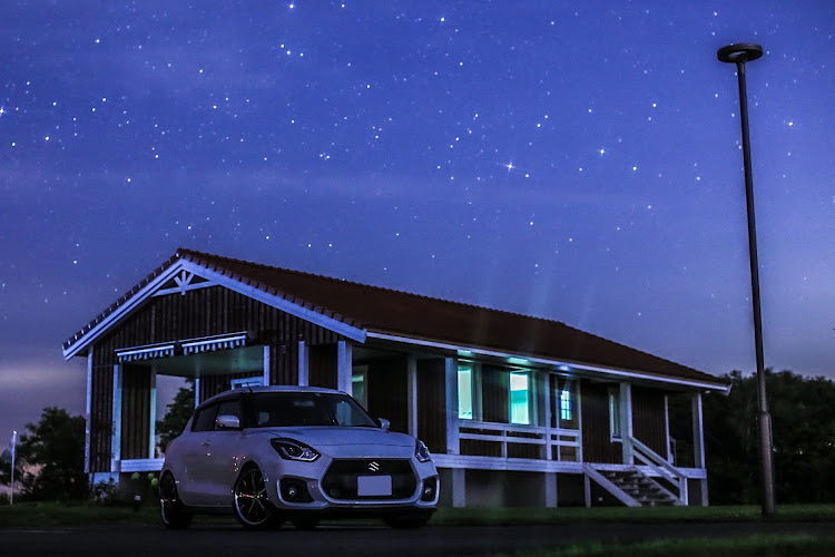 スイフトスポーツの星景と愛車・ドライブに関するカスタム事例の投稿画像1枚目