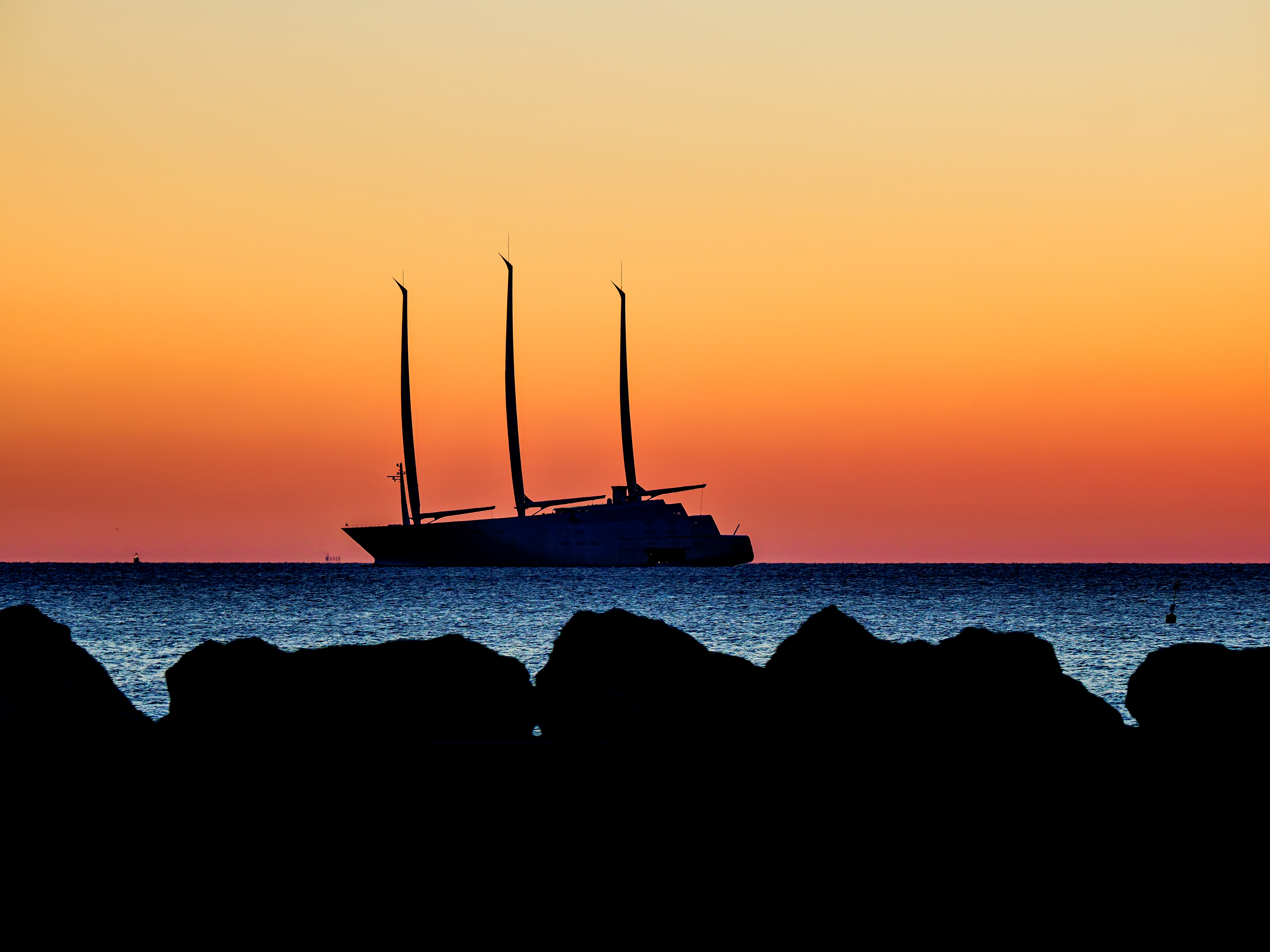 Yacht al tramonto di Roby_C