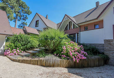 Maison avec piscine et terrasse 6