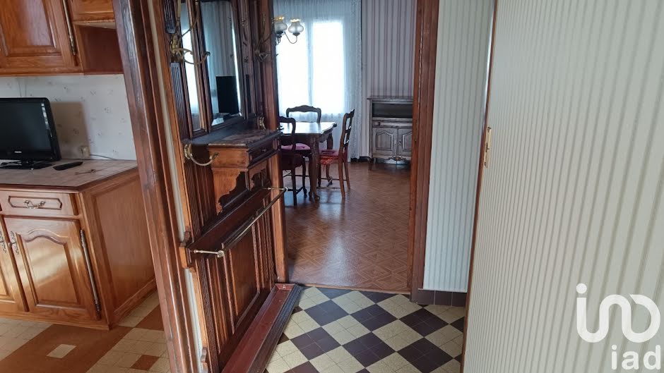 Vente maison 4 pièces 101 m² à Saint-Pierre-lès-Elbeuf (76320), 184 000 €