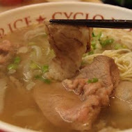 CYCLO 洛城牛肉粉