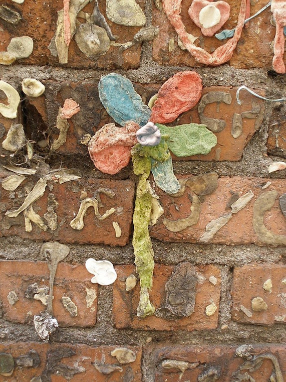 The Bubblegum Alley, o beco mais repugnante da Califórnia