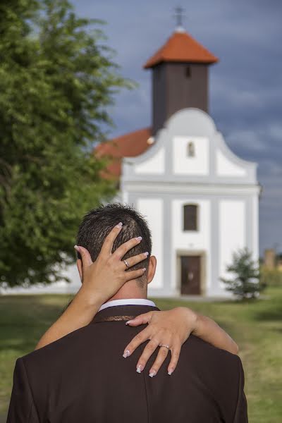 Fotograful de nuntă Dániel Puyau (puyau). Fotografia din 25 iulie 2016