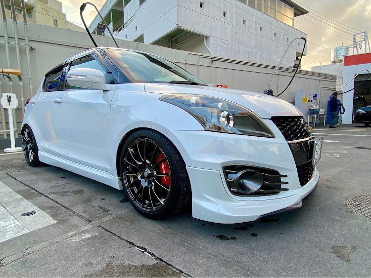 スイフトスポーツの沖縄・洗車に関するカスタム事例の投稿画像2枚目