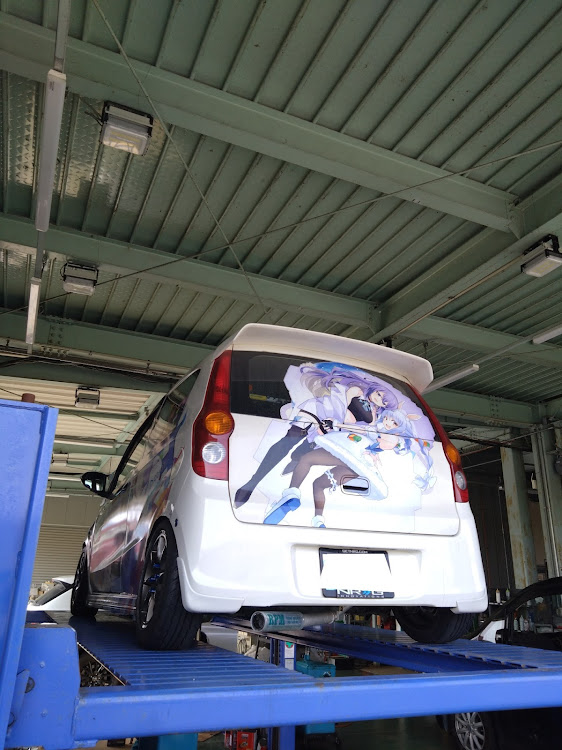 ミラバンの春ですね・ホロライブ痛車・兎田ぺこら・ムーナ ホシノヴァ・作業風景に関するカスタム事例の投稿画像1枚目