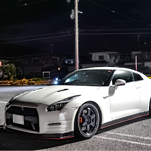 NISSAN GT-R R35