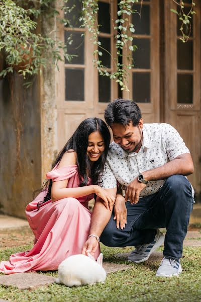 Fotógrafo de casamento Umesh Ranasinghe (shutteru). Foto de 21 de dezembro 2023