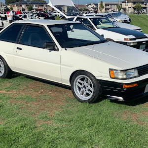 カローラレビン AE86