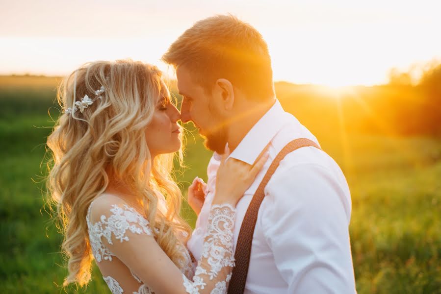 Fotógrafo de casamento Lyubov Lokotkova (lokotkova). Foto de 14 de agosto 2019