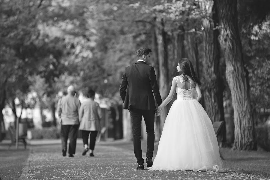 Fotografo di matrimoni Liviu Florea (liviuflorea). Foto del 30 giugno 2015