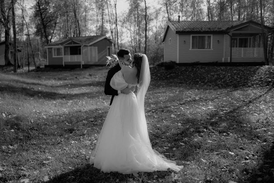 Fotografo di matrimoni Alina Khimushkina (alinakhim). Foto del 10 aprile 2023