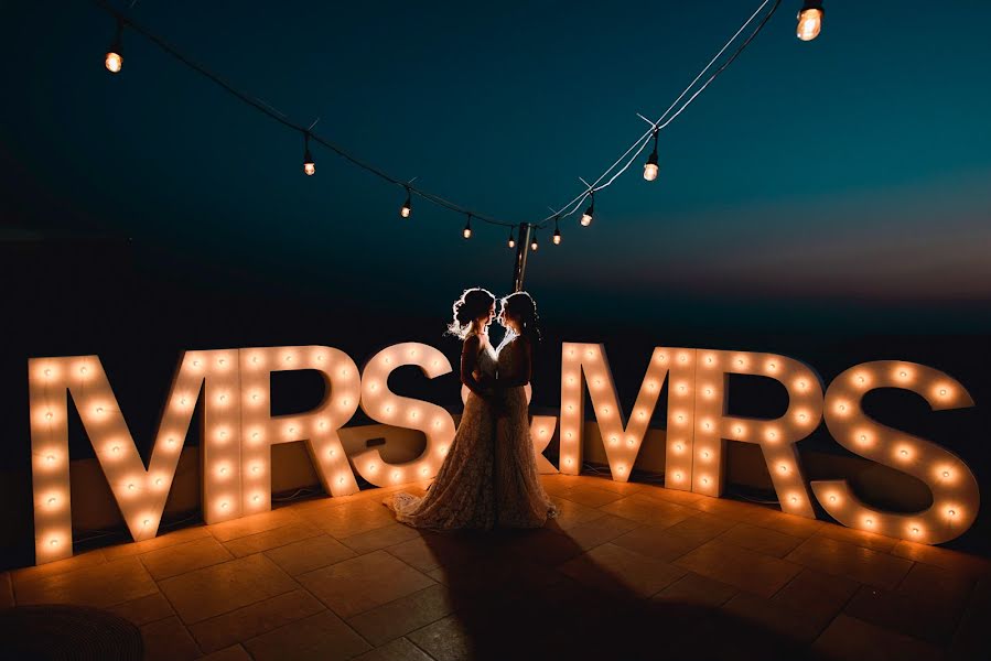 Wedding photographer Nikos Roussis (roussis). Photo of 11 April 2019