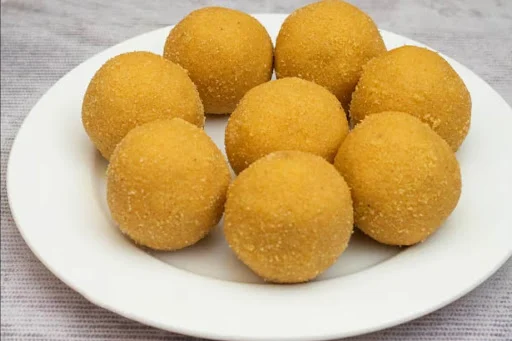 Besan Laddu