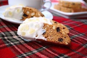 Keto Gingerbread Biscotti