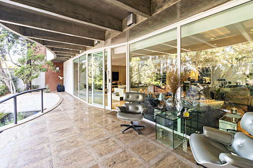 House with pool and terrace 2