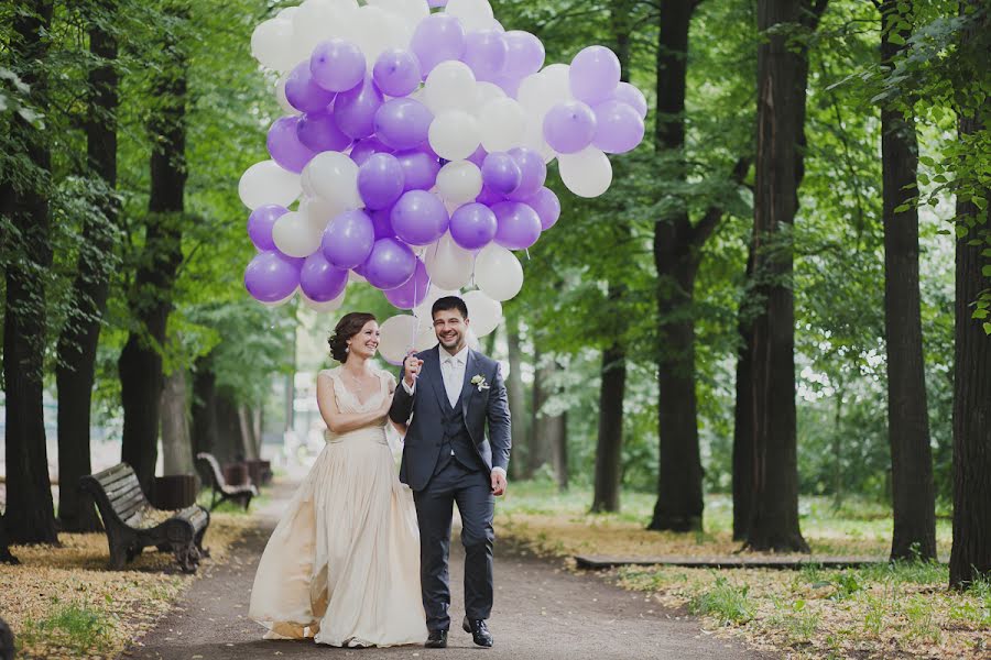 Fotógrafo de casamento Katerina Zhilcova (zhiltsova). Foto de 28 de abril 2014