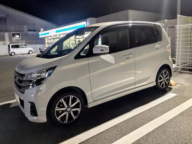 デイズハイウェイスターのパワースポット・阪奈・安全運転♡・居酒屋・ひまわりに関するカスタム事例の投稿画像1枚目