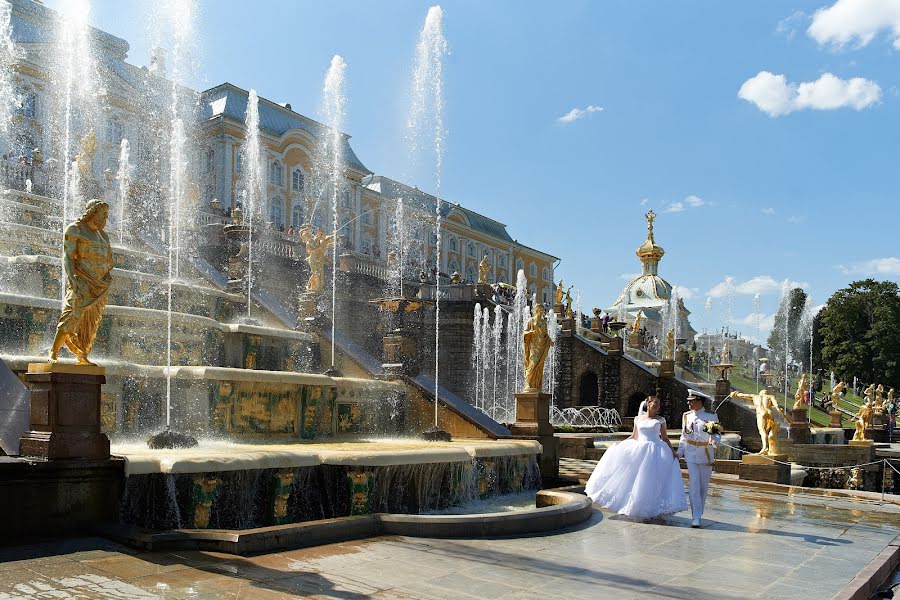 Bröllopsfotograf Sergey Antonov (nikon71). Foto av 24 september 2018