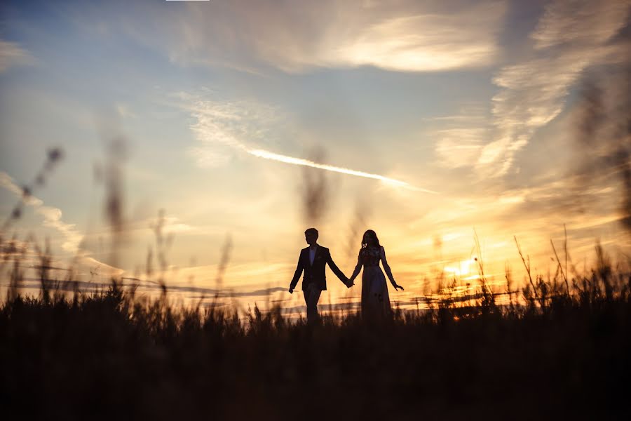 Fotógrafo de casamento Yuriy Tublicev (fotografnp). Foto de 6 de janeiro 2018