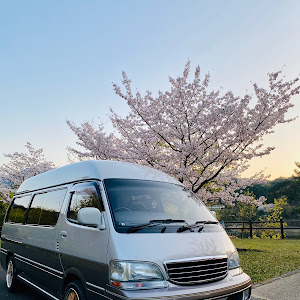 ハイエース