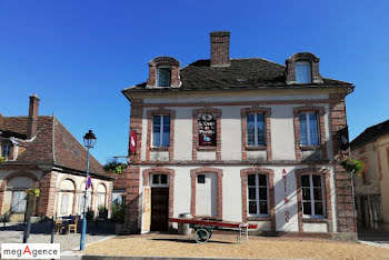 hôtel particulier à La Ferté-Vidame (28)