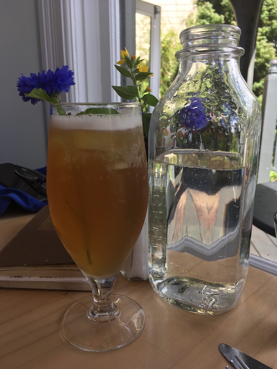 Ice tea drink with lavender, mint and lemon