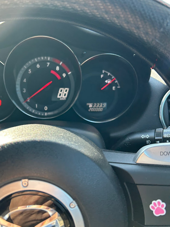 RX-8の過走行車・まだまだこれから・これからも宜しくお願い致します・地震災害に遭われた方々にお見舞い申し上げますに関するカスタム事例の投稿画像1枚目