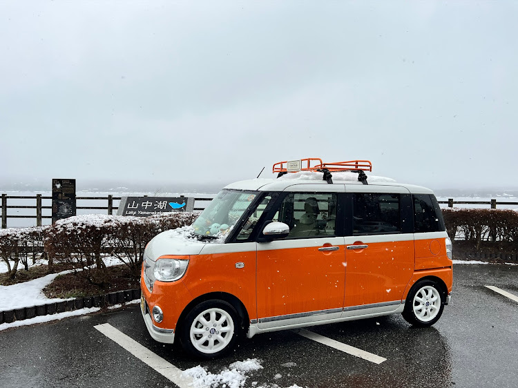 ムーヴキャンバスの山中湖冬物語❄️・想定外…でも楽しかったよ〜・なごり雪？牡丹雪❄️・16台の可愛いキャンバス😍・おまけ🌸に関するカスタム事例の投稿画像1枚目