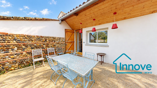 House with garden 1